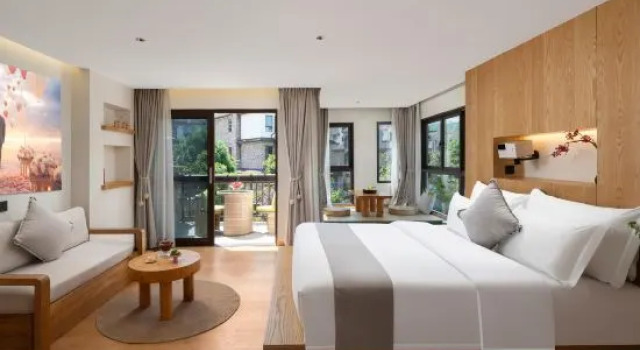Двухместный люкс Chongqing Fairy Maiden Mountain Peach Blossom Land B&B
