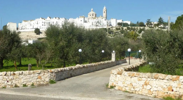 DIMORA ANTONIANNA in VALLE D'ITRIA, Varaa Hotelli Locorotondo Bari Province