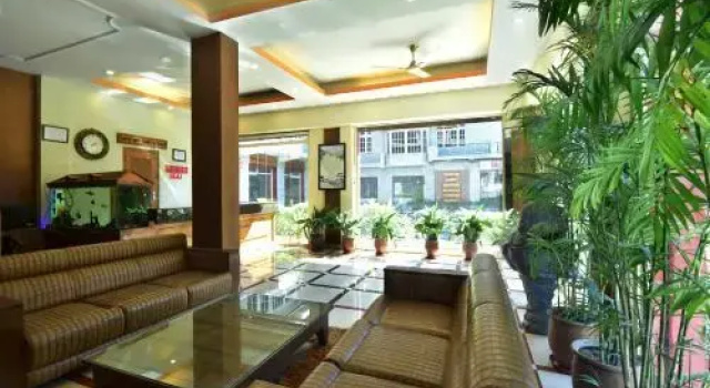 Airport Inn Hotel By OYO Rooms, Buchen Sie Hotel Bhuntar Himachal Pradesh