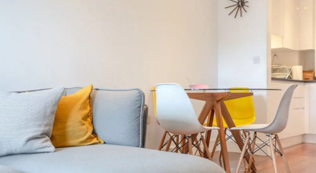 Beautifully Styled 1 Bed Flat in Canary Wharf High Rise, Забронировать Отель Отели Англии 3 звезды, 3*
