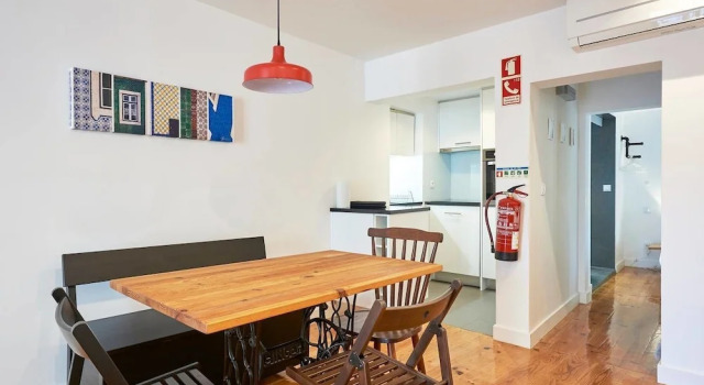 Authentic Apartment in Alfama With Terrace