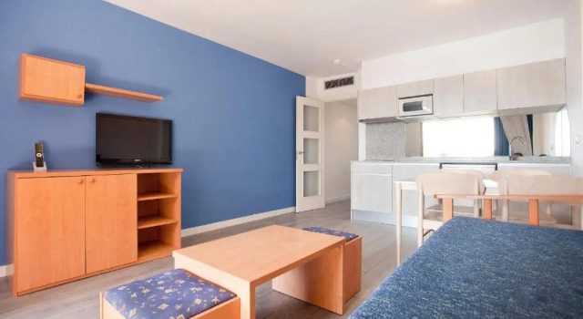 Трёхместный номер Standard Voramar Cambrils