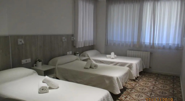 Трёхместный номер Standard Hostal Nova Barcelona