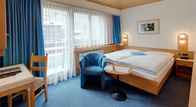 Двухместный номер Standard с балконом Hotel Parnass