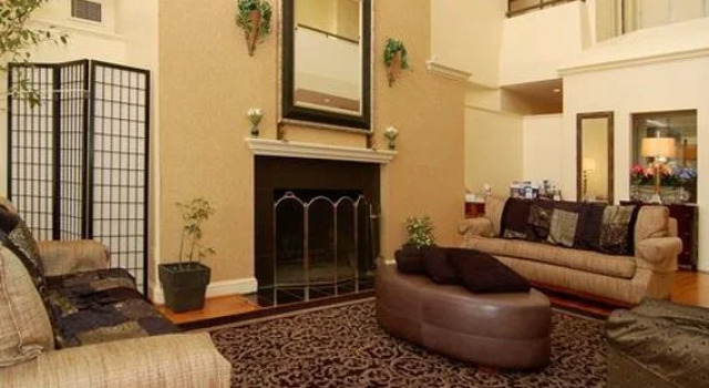 Clarion Collection Brandywine Suites, Забронировать Отель Уилмингтон Делавэр, рядом с Делавэрский центр современного искусства