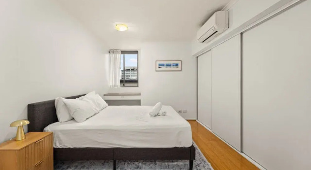 South Brisbane 2BR Apt With Gym & Sauna Access