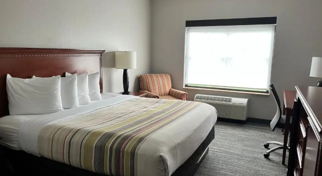 Номер Executive Country Inn & Suites by Radisson, Harrisburg - Hershey West, PA