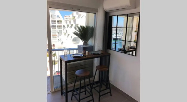 Appartement vue mer et port, refait a neuf pour vous ! Climatisé, Book Apartment La Grande-Motte Camargue