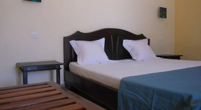 Saara Hotel