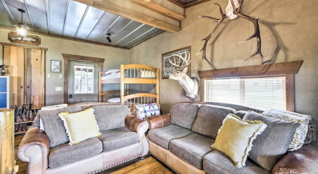 Renovated Bunkhouse on 12-acre Horse Farm!, Prenota Appartamento Perrysville Stati Uniti