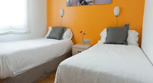 Четырёхместные апартаменты с 2 комнатами с балконом MH Apartments S. Familia