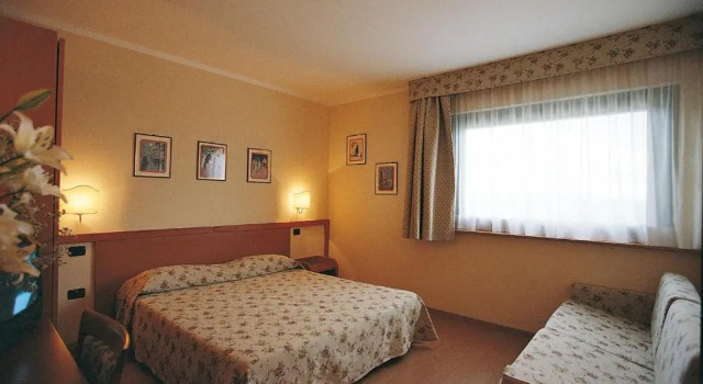 Трёхместный номер Comfort Sangallo Park Hotel