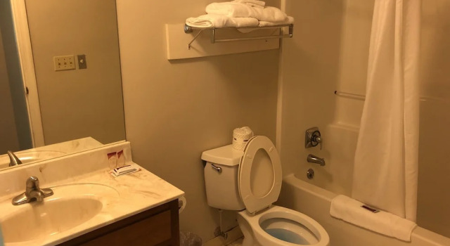 Люкс Standard The Tompkinsville Inn