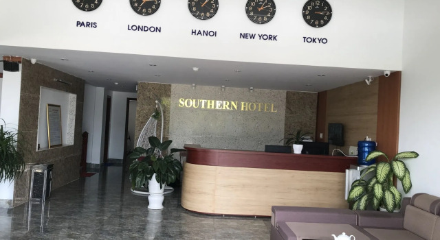 Southern Hotel, Забронировать Отель Отели Халонг с парковкой, Парковка