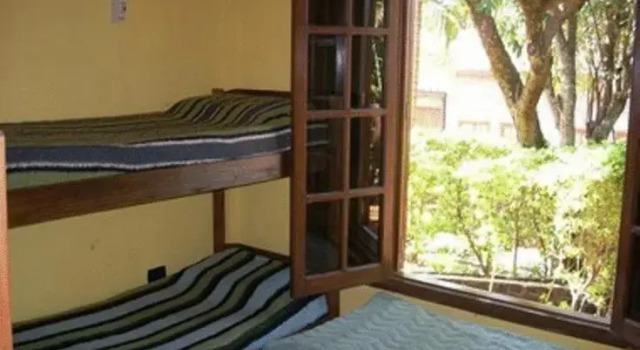 Кровать в общем номере El Guembe Hostel House