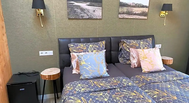 B&B 'T Heidepaleis, Rezerwuj Bed and Breakfast Hotele w Veluwe z parkingiem, Parking