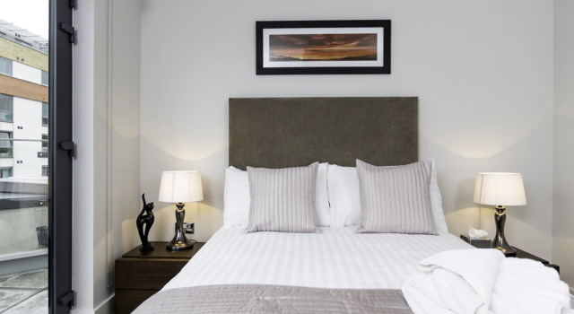 Milestone House by West London Apartments, Varaa Huoneisto Asunnot kohteessa Merseyside, Huoneisto