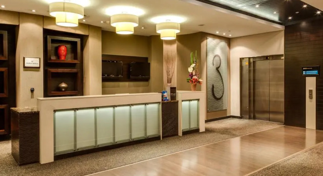 Номер Standard Protea Hotel by Marriott Transit O.R. Tambo Airport