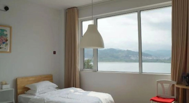 Pure Life Hostel, Rezerwuj Hostel Hotele w Pu'er z parkingiem, Parking