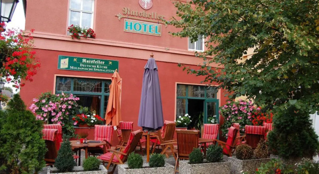 Ratskeller Hotel & Restaurant Lindow, Prenota Hotel Hotel a Brandeburgo con parcheggio, Parcheggio