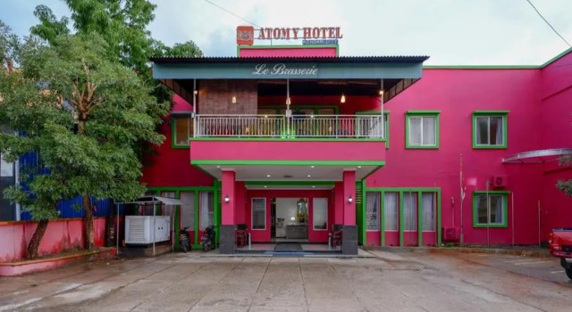 Двухместный люкс RedDoorz near Citraland Waterpark Kendari