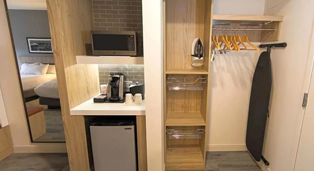 Четырёхместный номер Mobility/Hearing Accessible with Roll In Shower Hilton Garden Inn Savannah Historic District