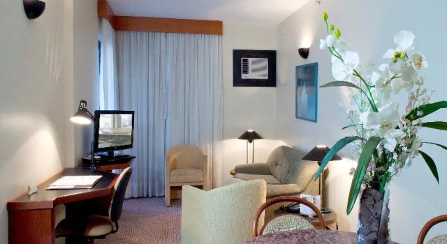 Номер Standard с балконом Metropolitan Hotel by Atlantica
