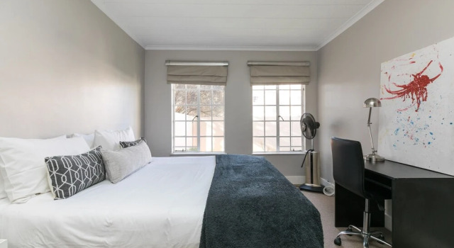 15A Waldorf 2, Boek Hotel Sandton 