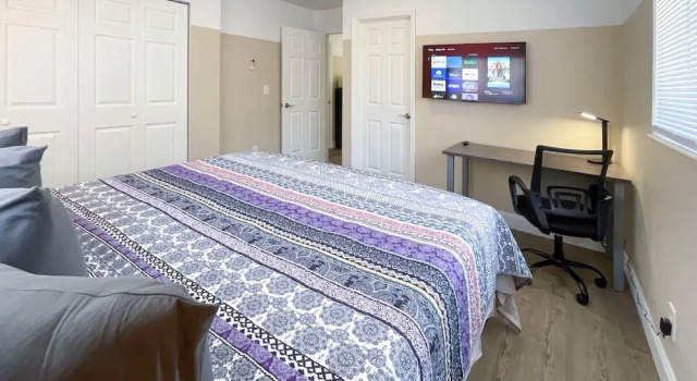 Апартаменты Economy Lazy Cuckoo Inn - Sleek and Stylish Studio Apartments