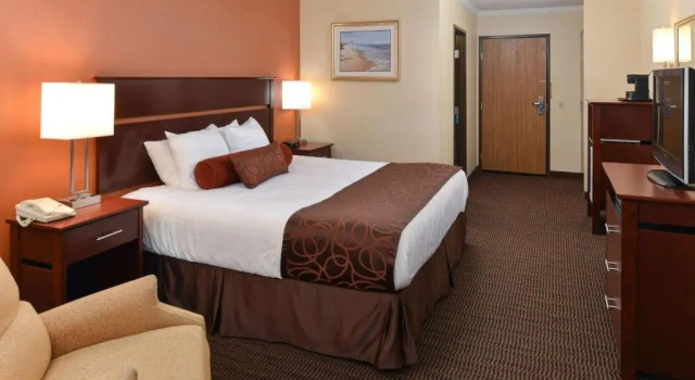 Номер Standard с балконом Best Western Plus Landmark Inn