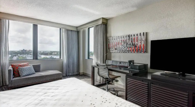 Номер Standard Renaissance Fort Lauderdale Cruise Port Hotel