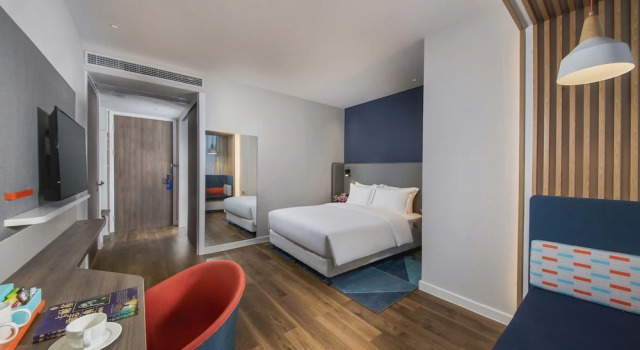Двухместный номер Standard с видом на город Holiday Inn Express Shanghai Xuhui Binjiang by IHG