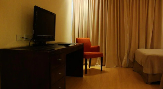Четырёхместный номер Superior Hotel Plaza