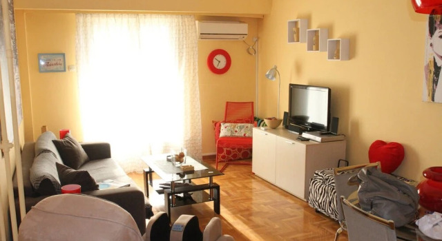 Colorful apartment in Athens!