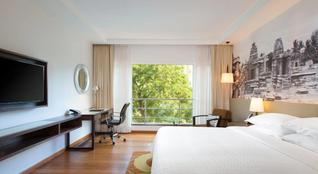 Двухместный номер Deluxe Four Points by Sheraton Bengaluru Whitefield