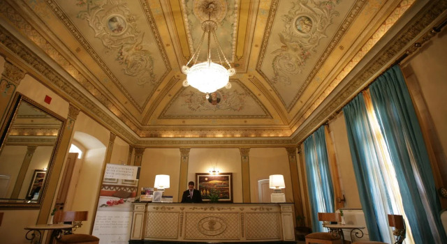 Jacir Palace Hotel Bethlehem, Reservar Hotel Hotéis em Bethlehem com pequeno-almoço, perto de Umar Mosque, Café da manhã