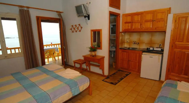 Студия Villa Zaharo and Lilian Apartments