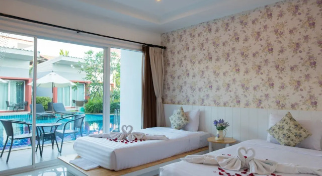 Номер Deluxe с видом на бассейн Milano Huahin
