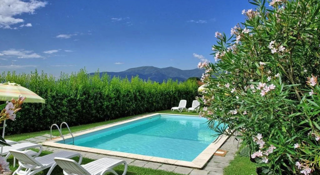 Villa Melograni, Buchen Sie Villa Montecarlo Toskana