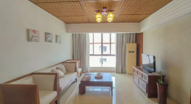 Люкс Comfort Return Homestay (Sanya Hailv Duty Free City Eternal Love Store)