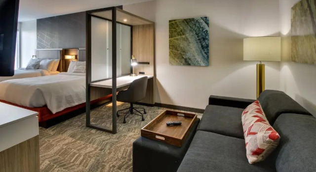 Четырёхместный люкс SpringHill Suites by Marriott Gulfport I-10