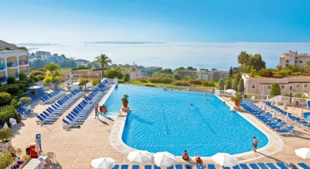 Студия Deluxe Appartement Lumineux dans Résidence avec Piscine
