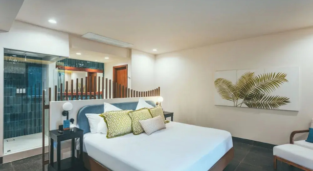 Люкс с балконом и с видом на океан Los Altos Resort
