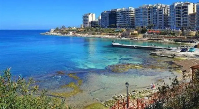 Seaview Apartment Top Location in Sliema