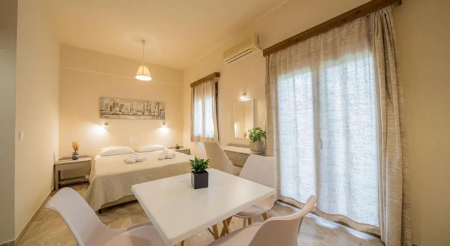 Студия с частичным видом на море Frank Apartments