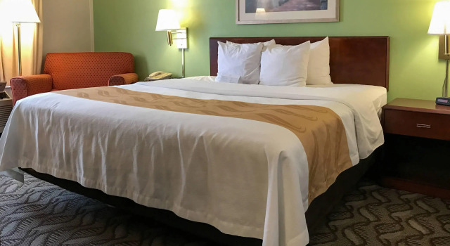 Двухместный номер Standard Quality Inn Holland - Toledo