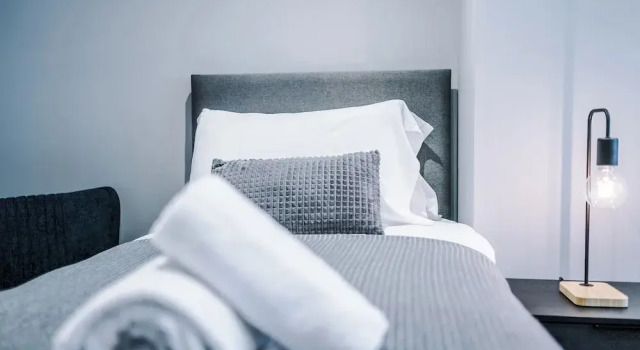 Апартаменты Superior Hilltop Serviced Apartments - Sheffield