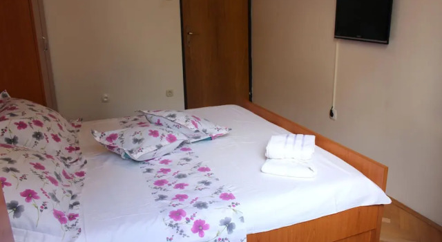 Apartment Rose, Забронировать Апартаменты/квартира Апартаменты Макарска, рядом с Набережная Рива (Макарска), Апартаменты/квартира