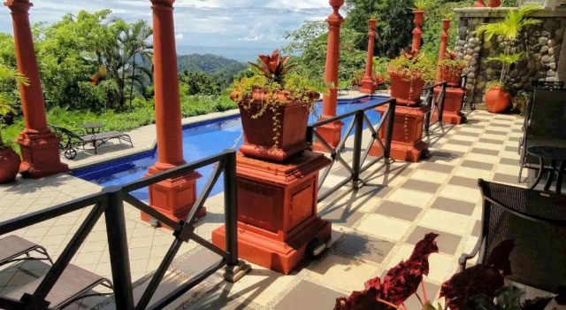 Полулюкс Superior Hotel Villa Caletas