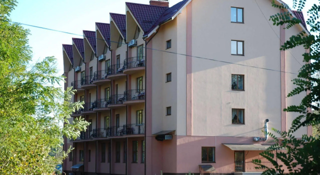 Fantasia Hotel, Book Hotel Polyana Transcarpathia